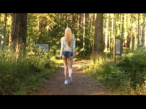 ❤️ Kaunis nainen liikkuu hitaasti, ei alaston video ☑ Lutkat at fi.sexygirlspics-com.ru ☑